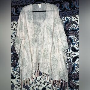 Natural Life floral tassel kimono